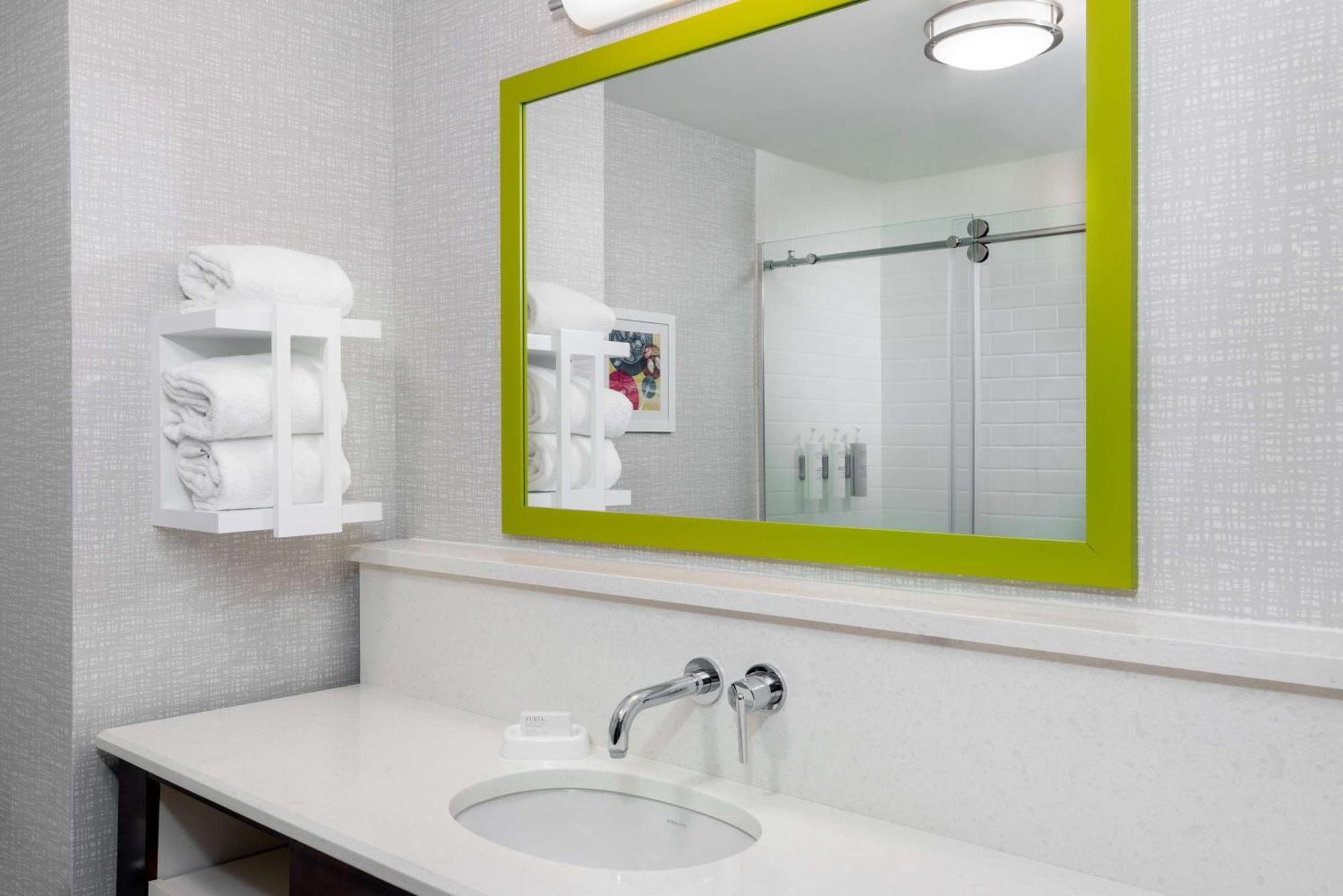 Hampton Inn Coventry-Warwick Area Dış mekan fotoğraf
