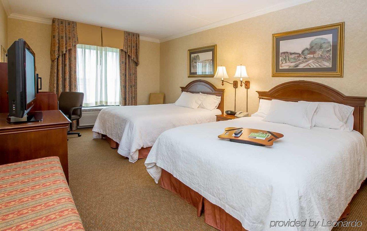 Hampton Inn Coventry-Warwick Area Oda fotoğraf