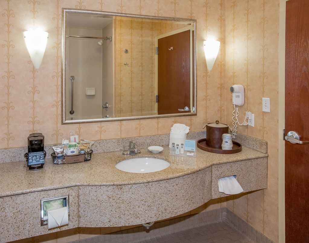 Hampton Inn Coventry-Warwick Area Oda fotoğraf
