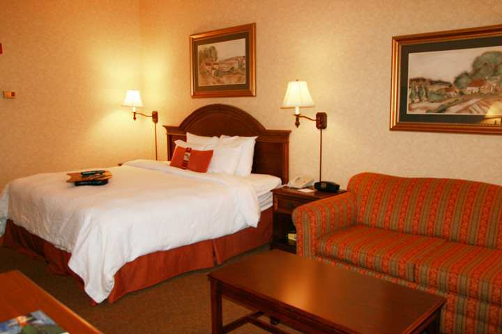 Hampton Inn Coventry-Warwick Area Dış mekan fotoğraf